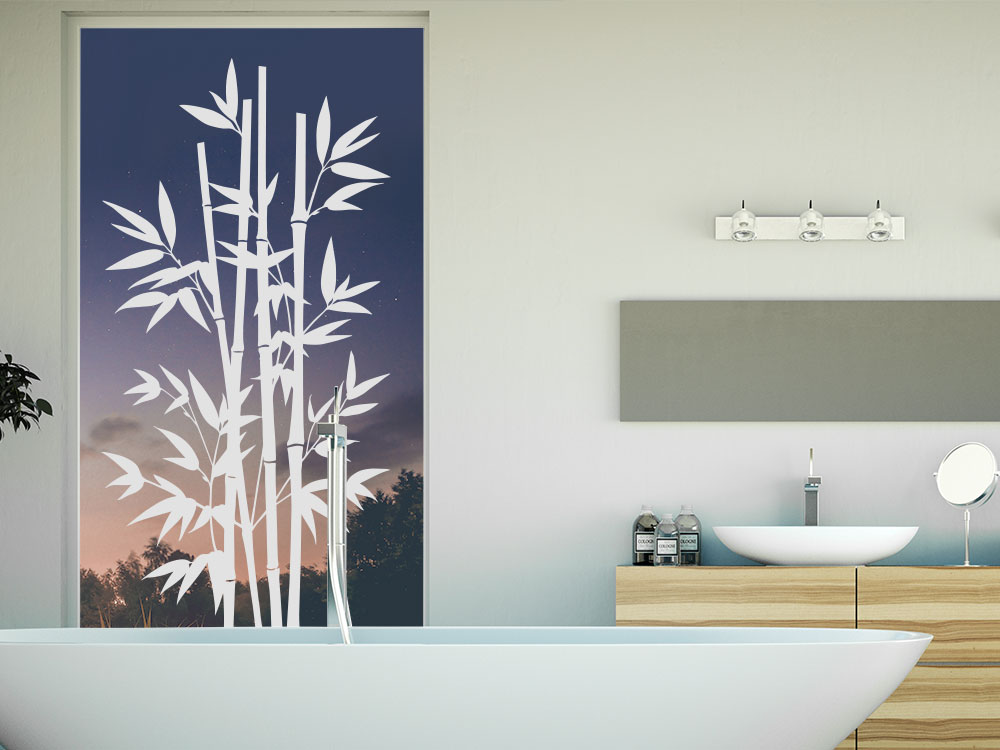 Großer Bambus als Milchglas Fensteraufkleber auf Glasscheibe im Nassbereich
