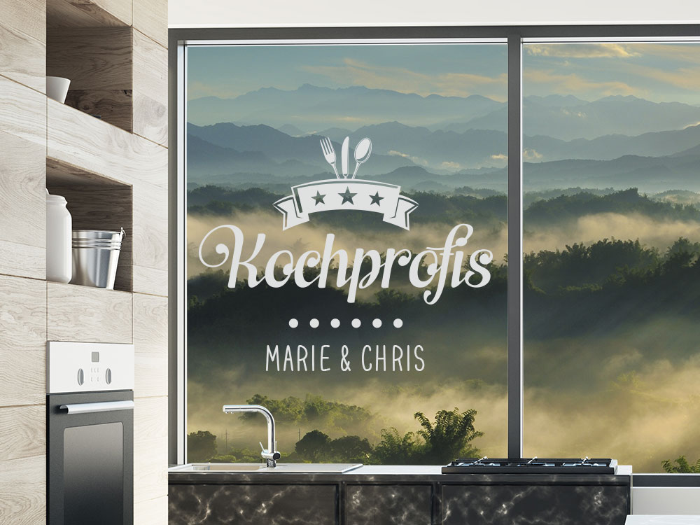 Personalisierte Fensterfolie Kochprofis mit Wunschname in Küche