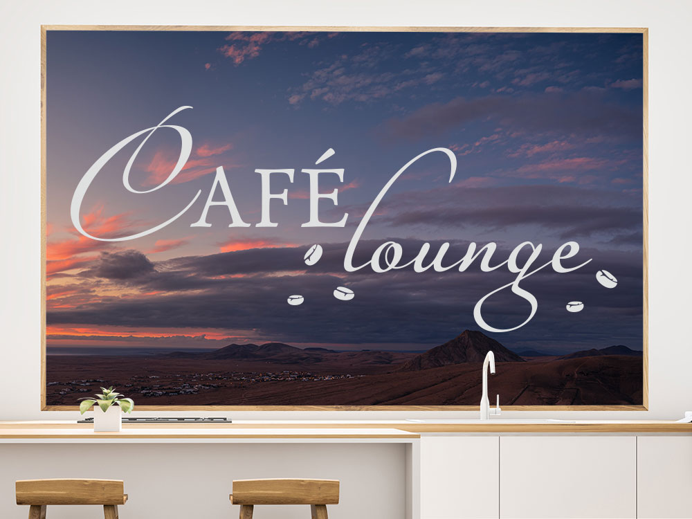 Café Lounge mit Bohnen als Glasaufkleber auf Fenster in Küche