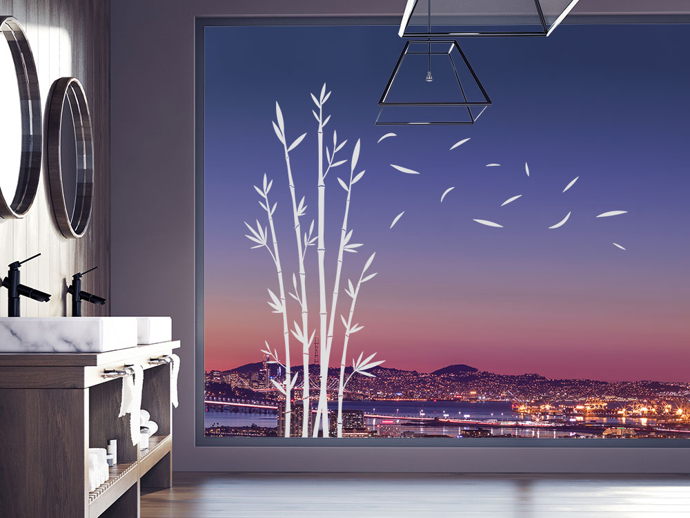 Fensterfolie als Bambus Strauch in Sandstrahloptik im Waschraum