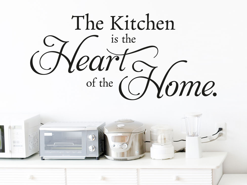 Wandtattoo The Kitchen is the heart… auf heller Küchenwand