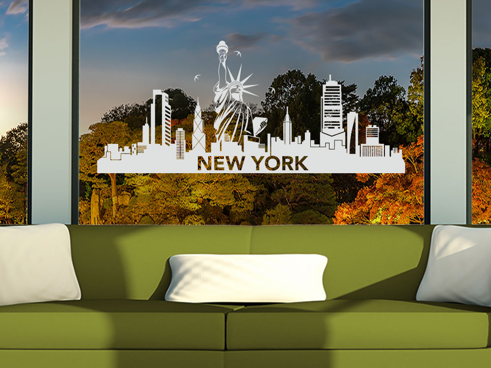 Fenstertattoo als Skyline New York im Wohnzimmer über Couch